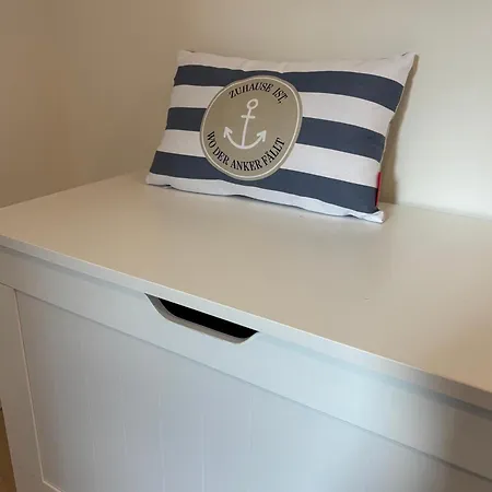 Maritim-gemuetliche Sturmfreie Bude In