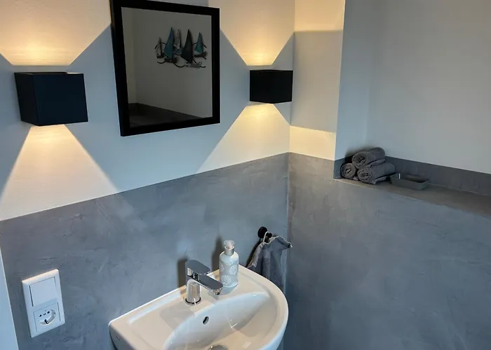 Maritim-gemuetliche Sturmfreie Bude In